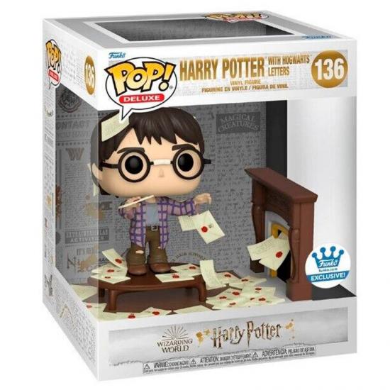 Ajándék ötlet  Deluxe Harry Potter Anniversary Harry Potter with Hogwarts Letters Exclusive #136  15cm figura
